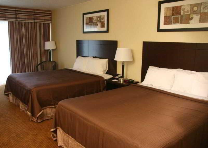 Toronto East Inn Bagian luar foto