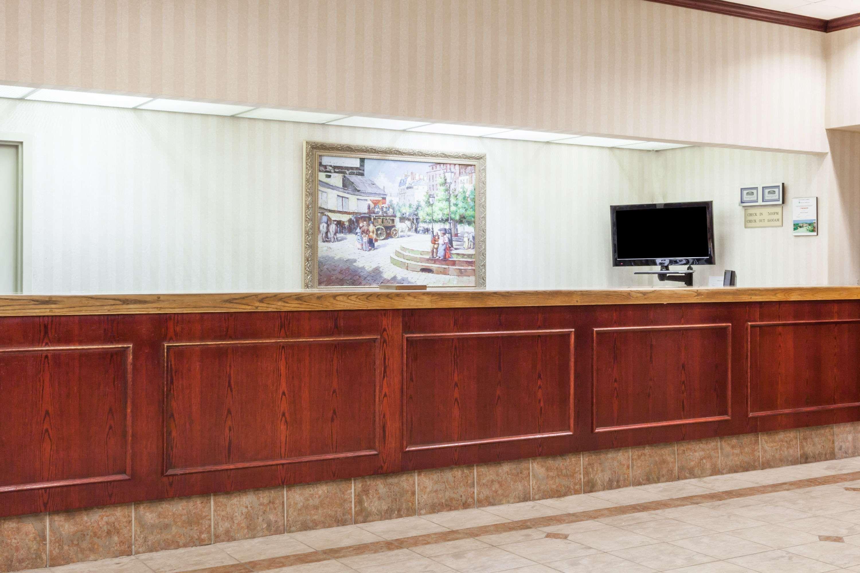 Toronto East Inn Bagian luar foto